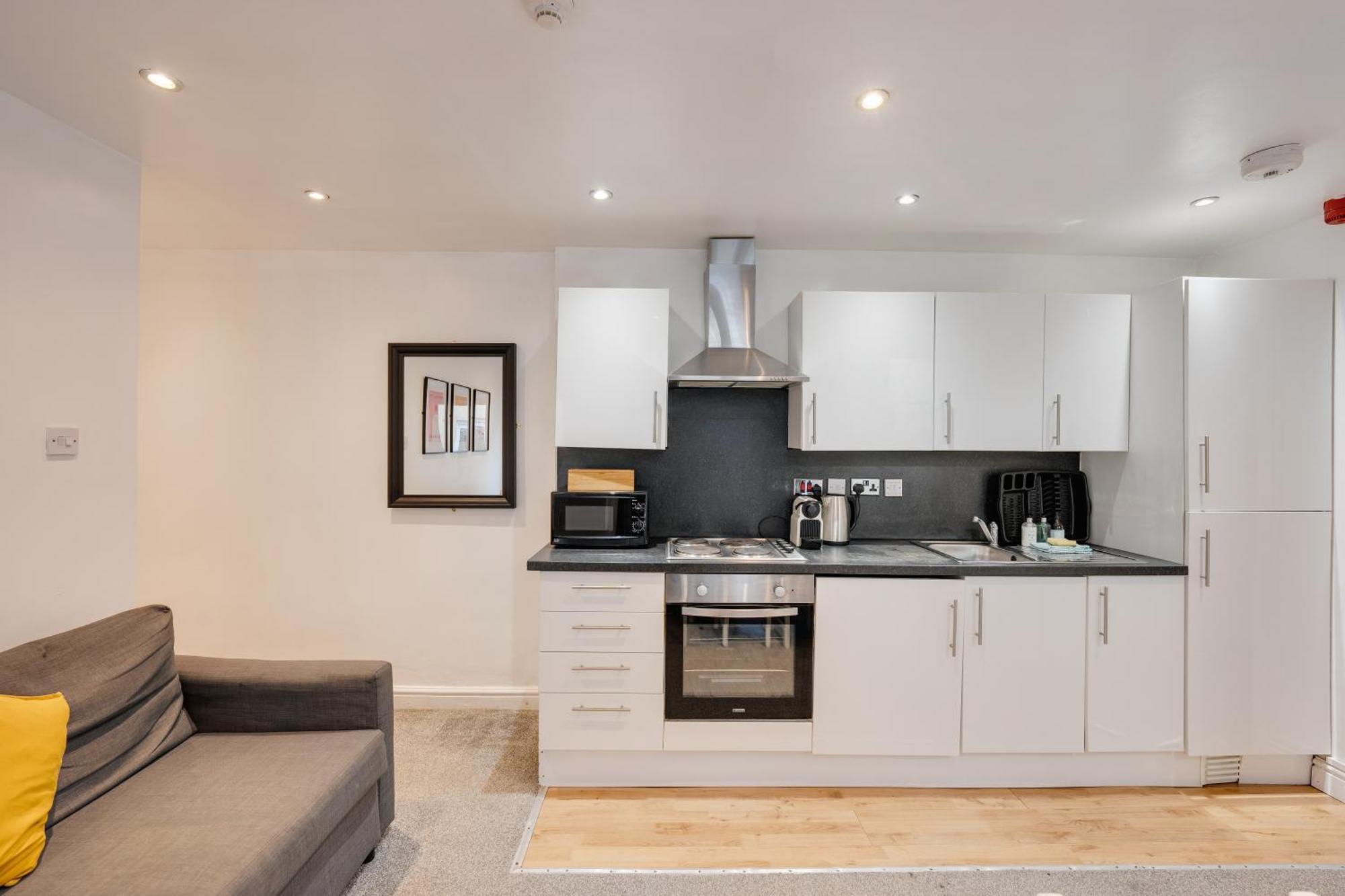 2 Bedroom Aprtmnt For Upto 6 Nr Centre, Uni &Parks Cardiff Exterior foto